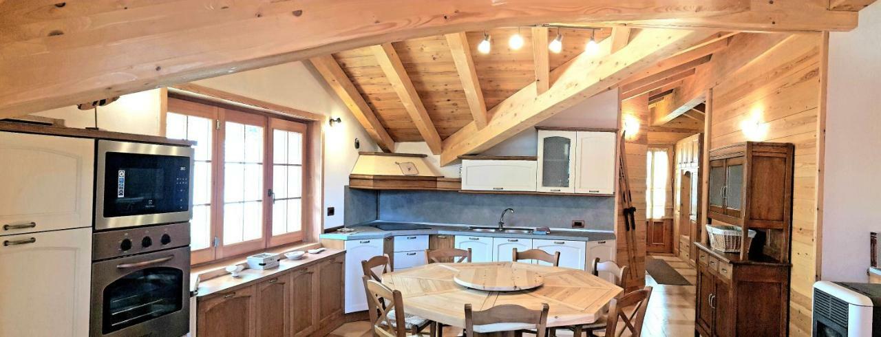 Вілла Casa Vacanza In Tipico Chalet Di Montagna Варцо Екстер'єр фото