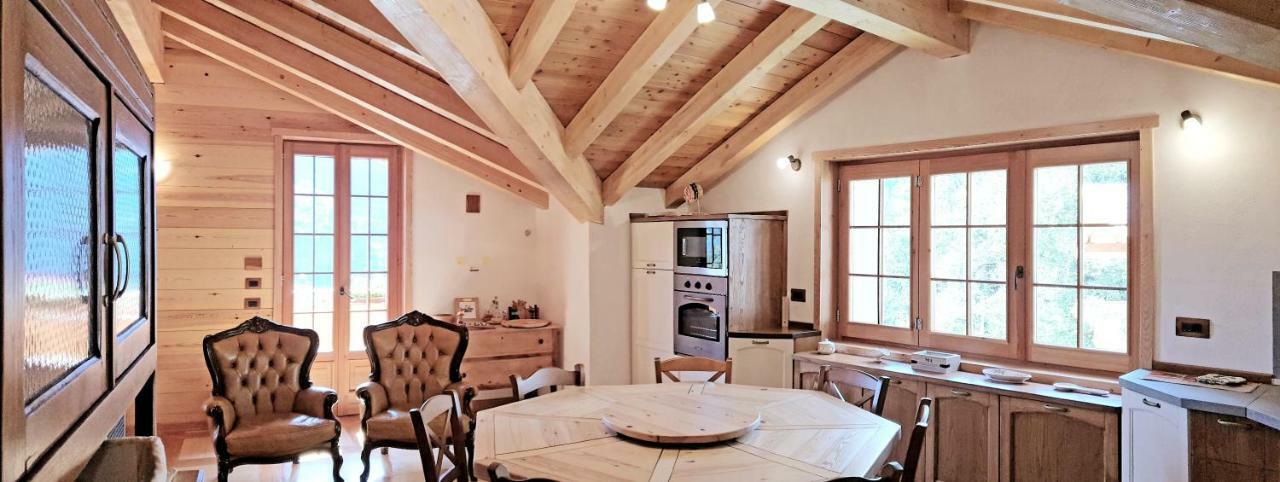 Вілла Casa Vacanza In Tipico Chalet Di Montagna Варцо Екстер'єр фото