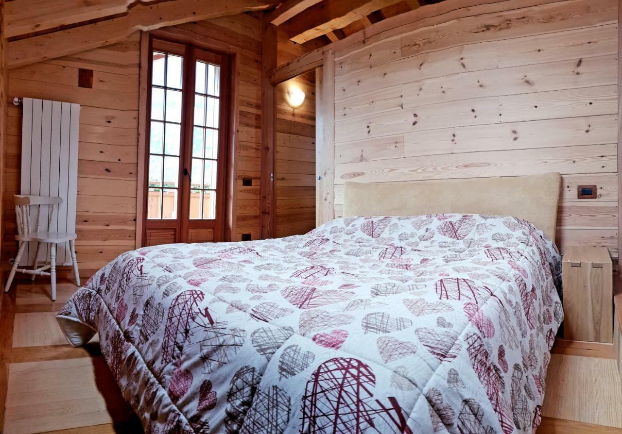 Вілла Casa Vacanza In Tipico Chalet Di Montagna Варцо Екстер'єр фото